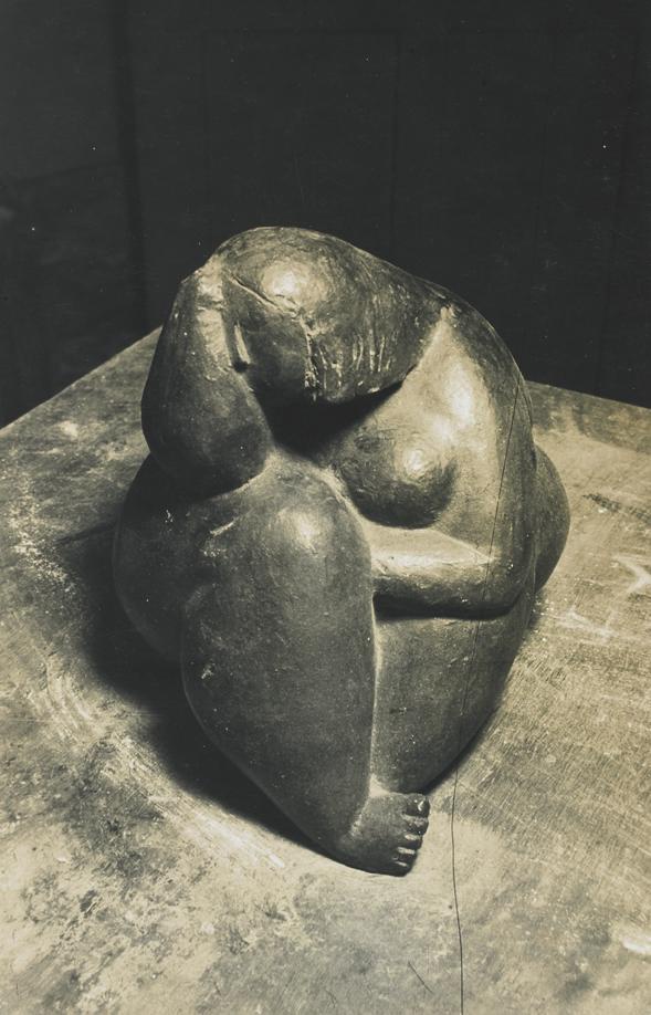 Mulher, 1954, bronze, 26 x 46 x 38 cm 