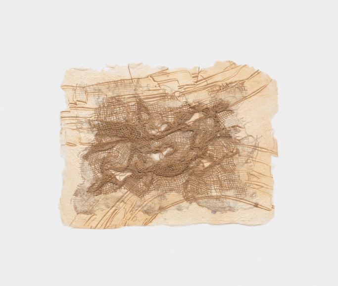 Gesso, 2008, collograph em papel feito a mo com fibra burlap, 41 x 54 cm  